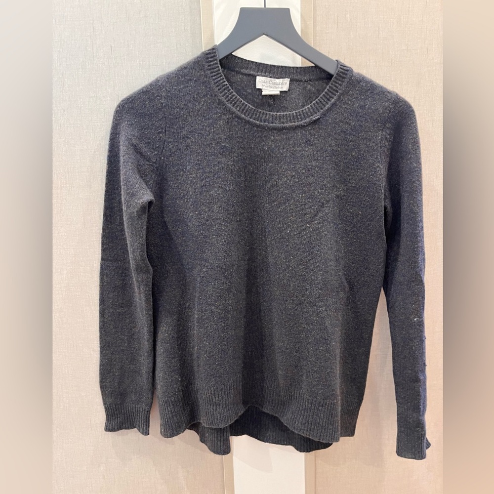Cashmere sweater very worn, vintage look